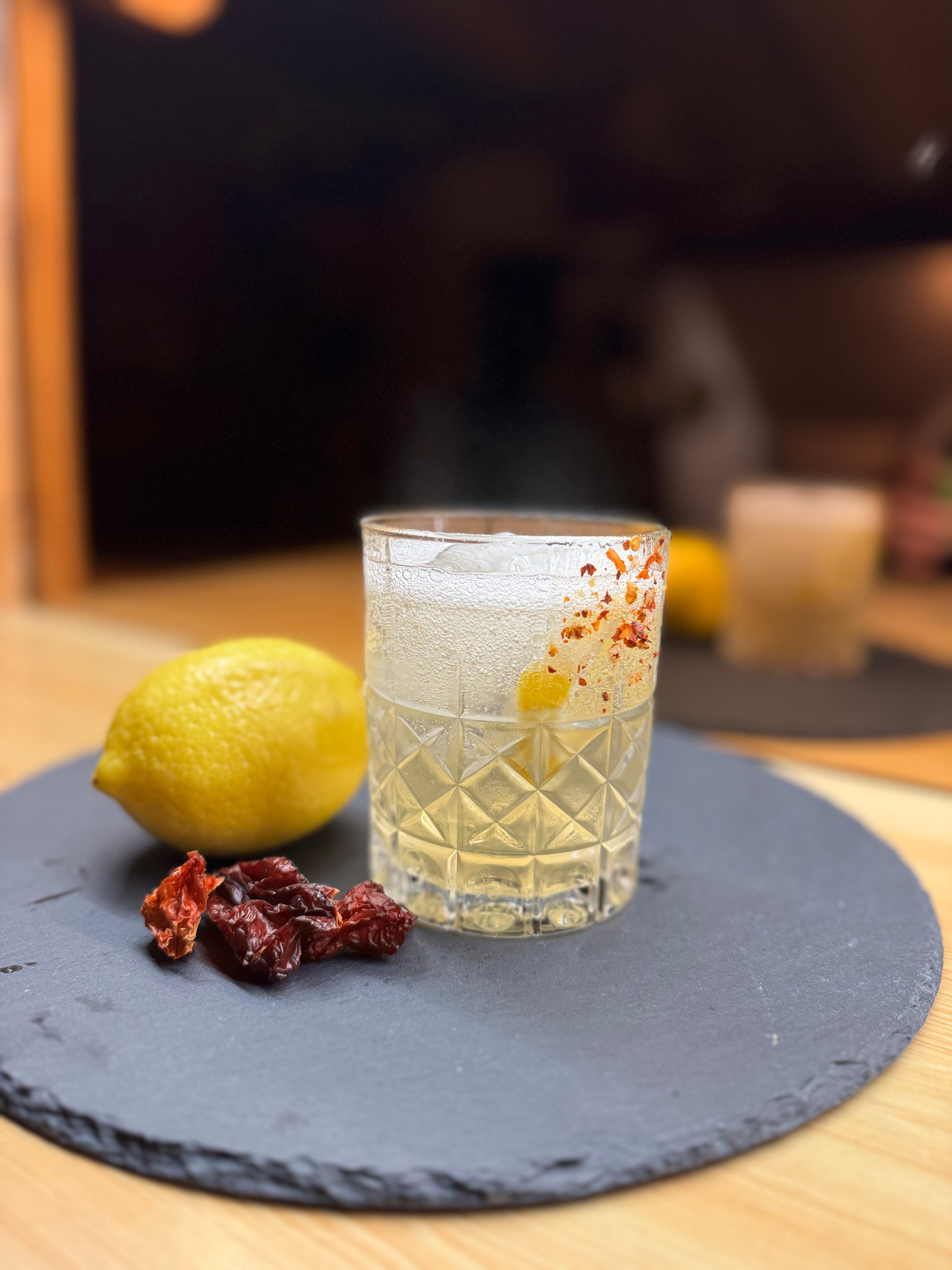 2 in 1 Cocktailset: Feuerwasser und Pink Amalfi Bundle